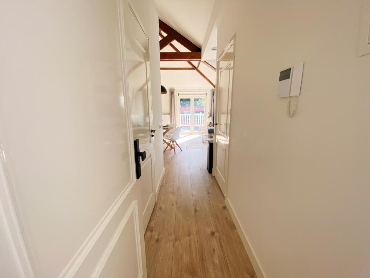 Luxurious Historical Loft Close To The Beach!! วัสเซนนาร์ ภายนอก รูปภาพ