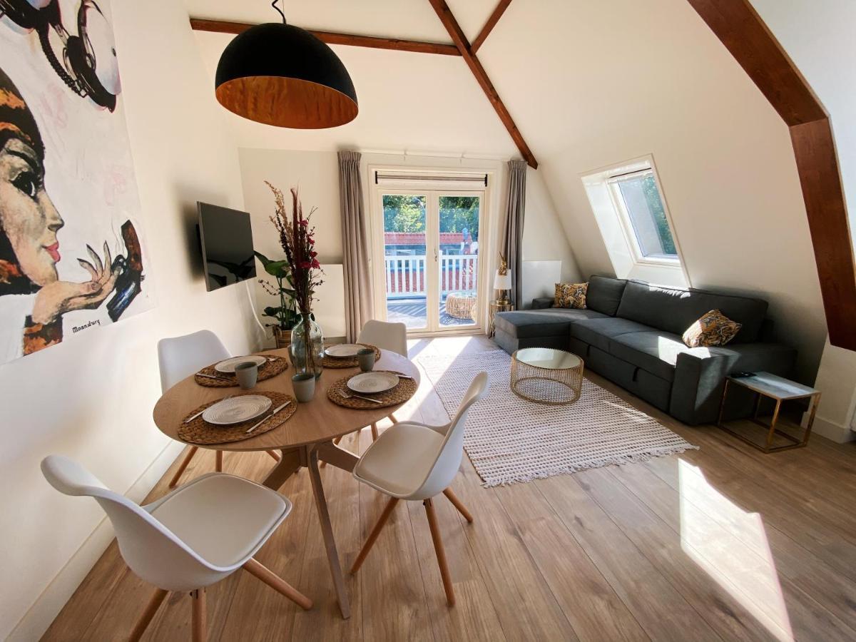 Luxurious Historical Loft Close To The Beach!! วัสเซนนาร์ ภายนอก รูปภาพ